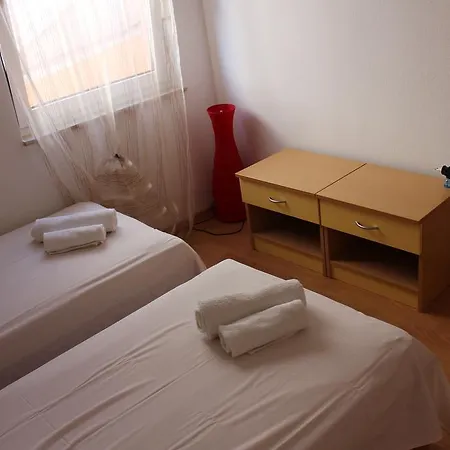 Mustac Διαμέρισμα Drage