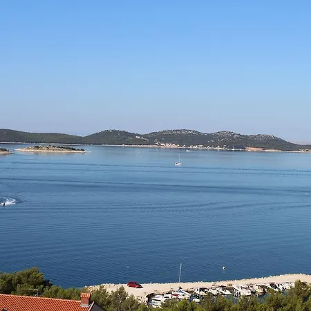 Mustac Διαμέρισμα