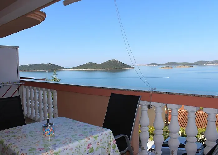 Mustac 아파트 드라게