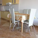 Mustac Apartamento
