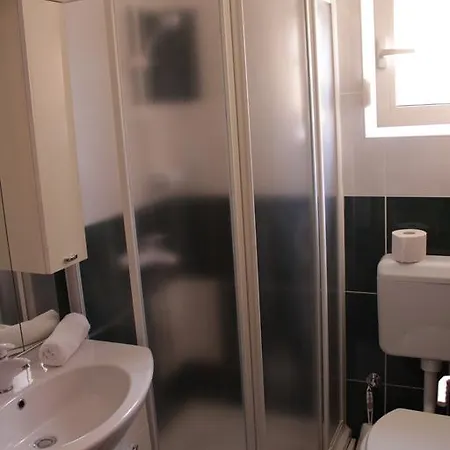 Apartment Mustac Drage