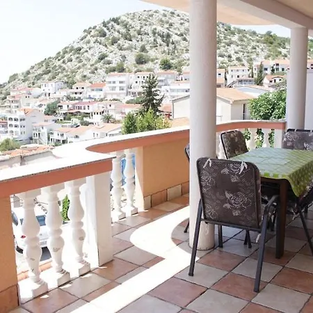 Mustac Apartman